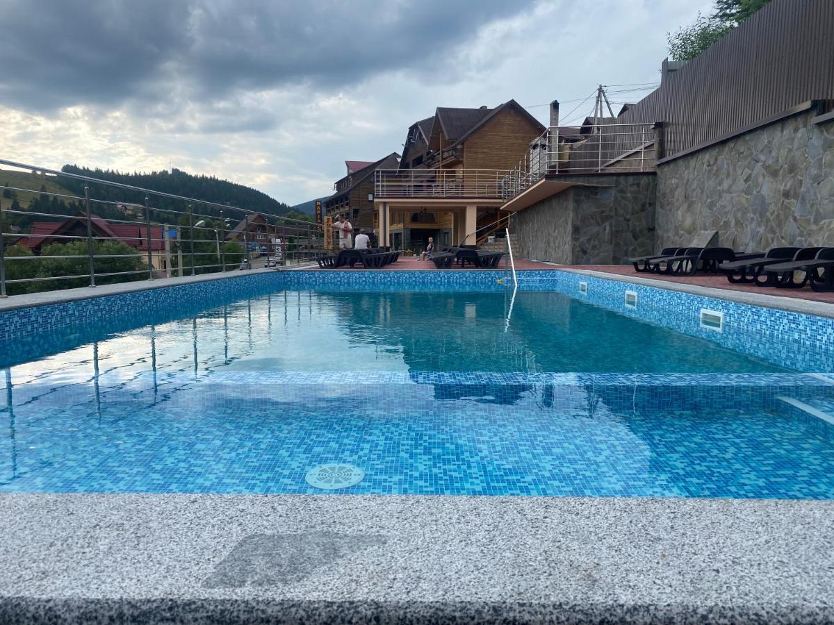 Greku Hotel บูโคเวล ภายนอก รูปภาพ
