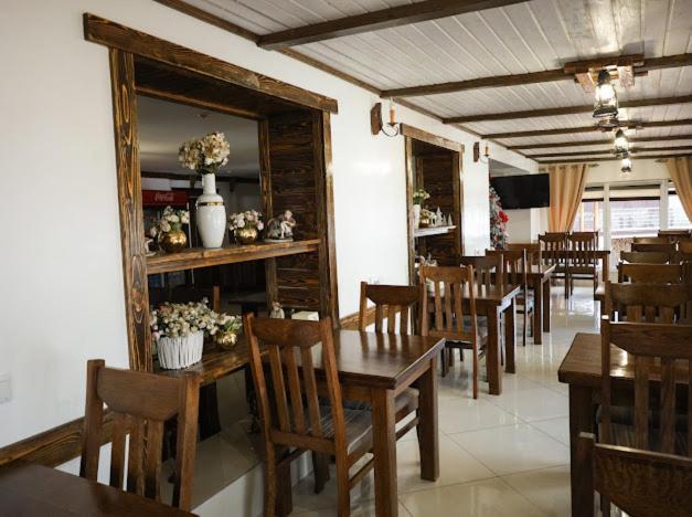 Greku Hotel บูโคเวล ภายนอก รูปภาพ